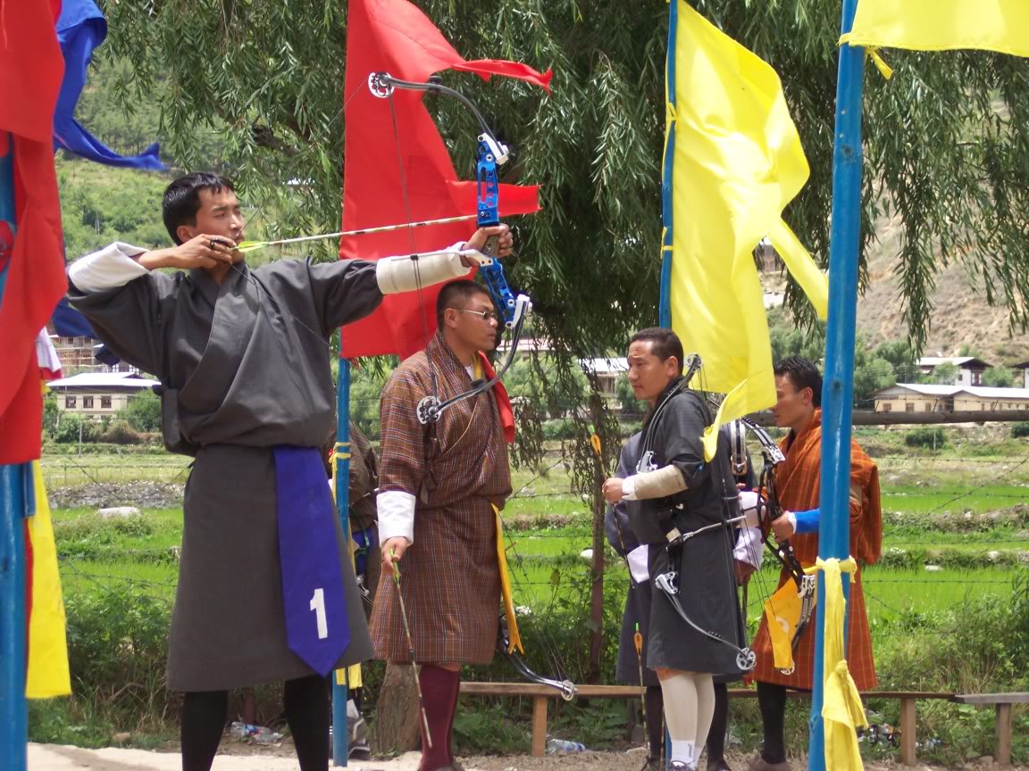 See an archery competition