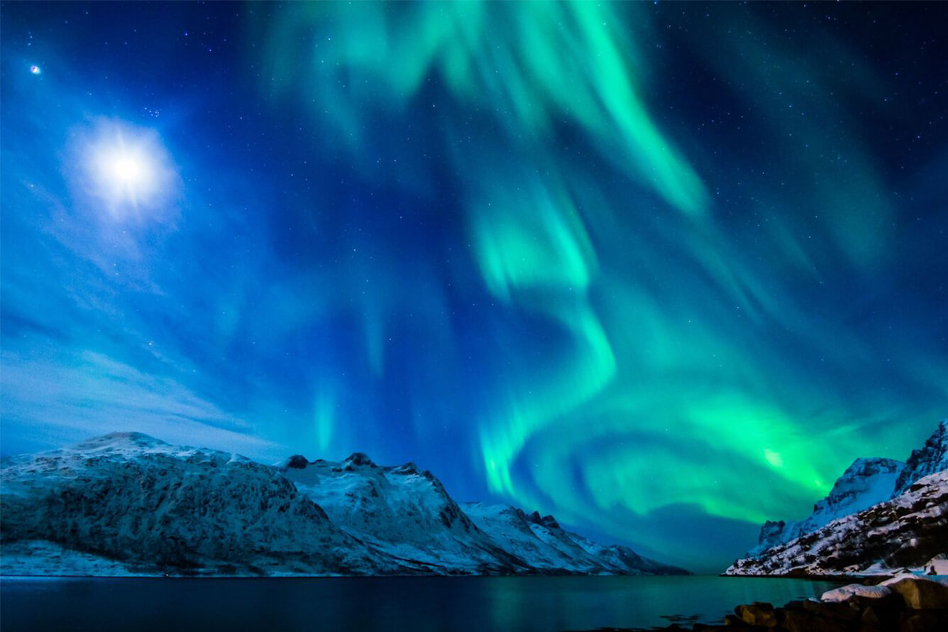 Hành trình 'săn' bắc cực quang đẹp nhất thế giới