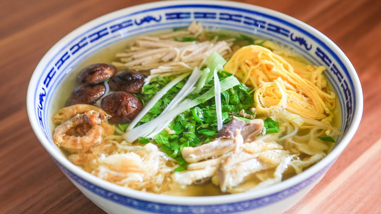 9. Bún Thang (Vermicelli Soup with Chicken, Egg, Pork)