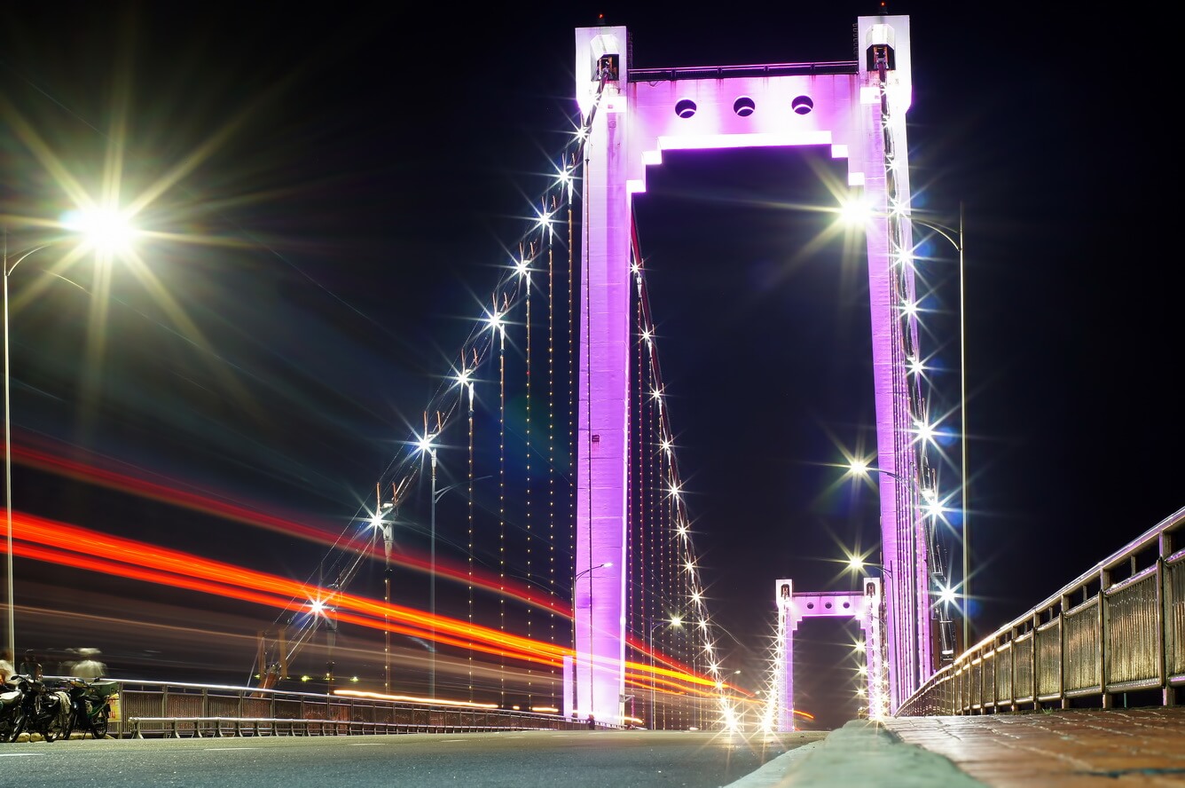 Da Nang - a "dating" place with famous bridges across the banks of the Han River