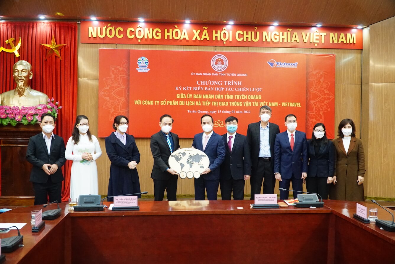 Vietravel và UBND tỉnh Tuyên Quang ký kết hợp tác chiến lược thúc đẩy phát triển du lịch