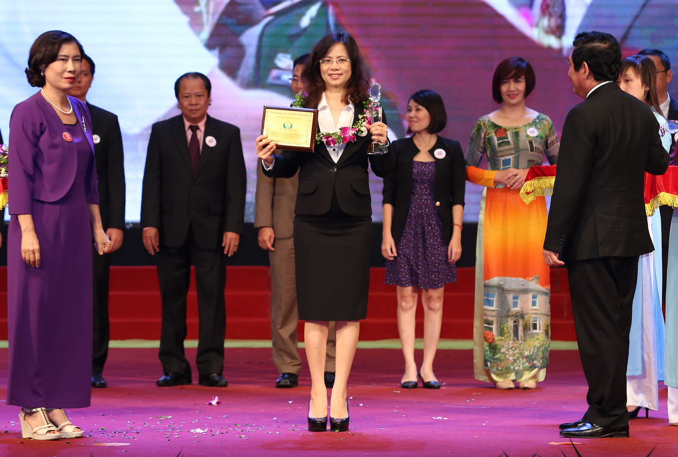 Vietravel giữ vững vị trí hàng đầu ngành lữ hành của Giải thưởng du lịch Việt Nam 2014