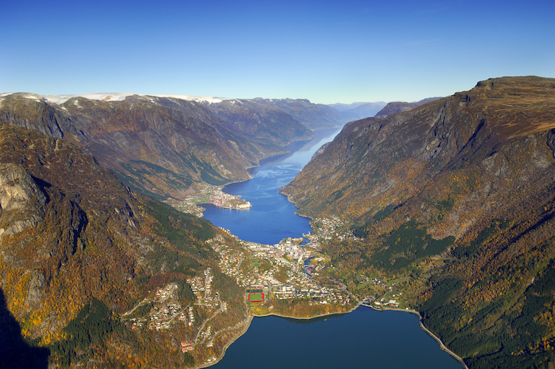 4. Hardangerfjord