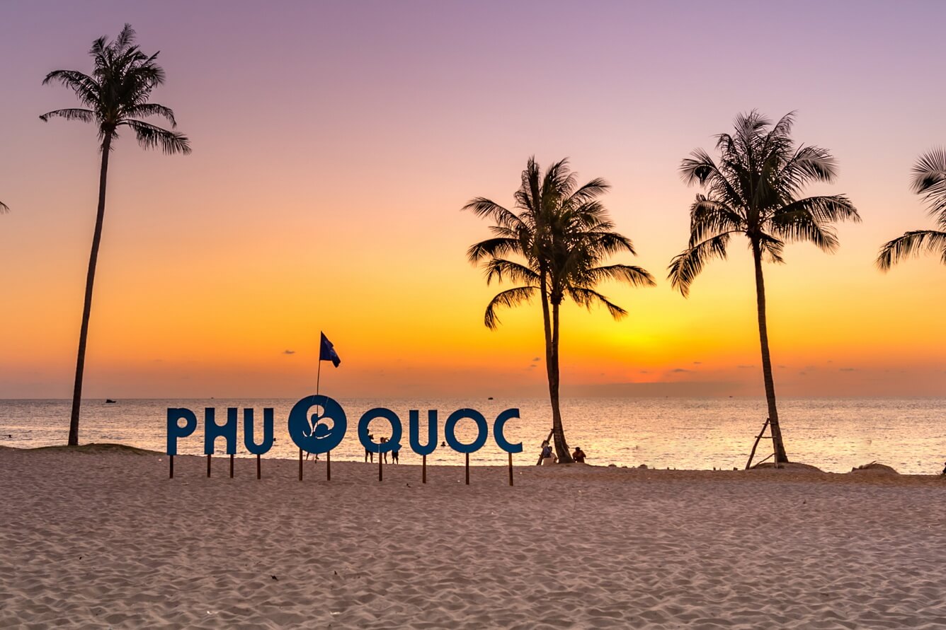 Luxuriously checking in at famous resorts in Phu Quoc
