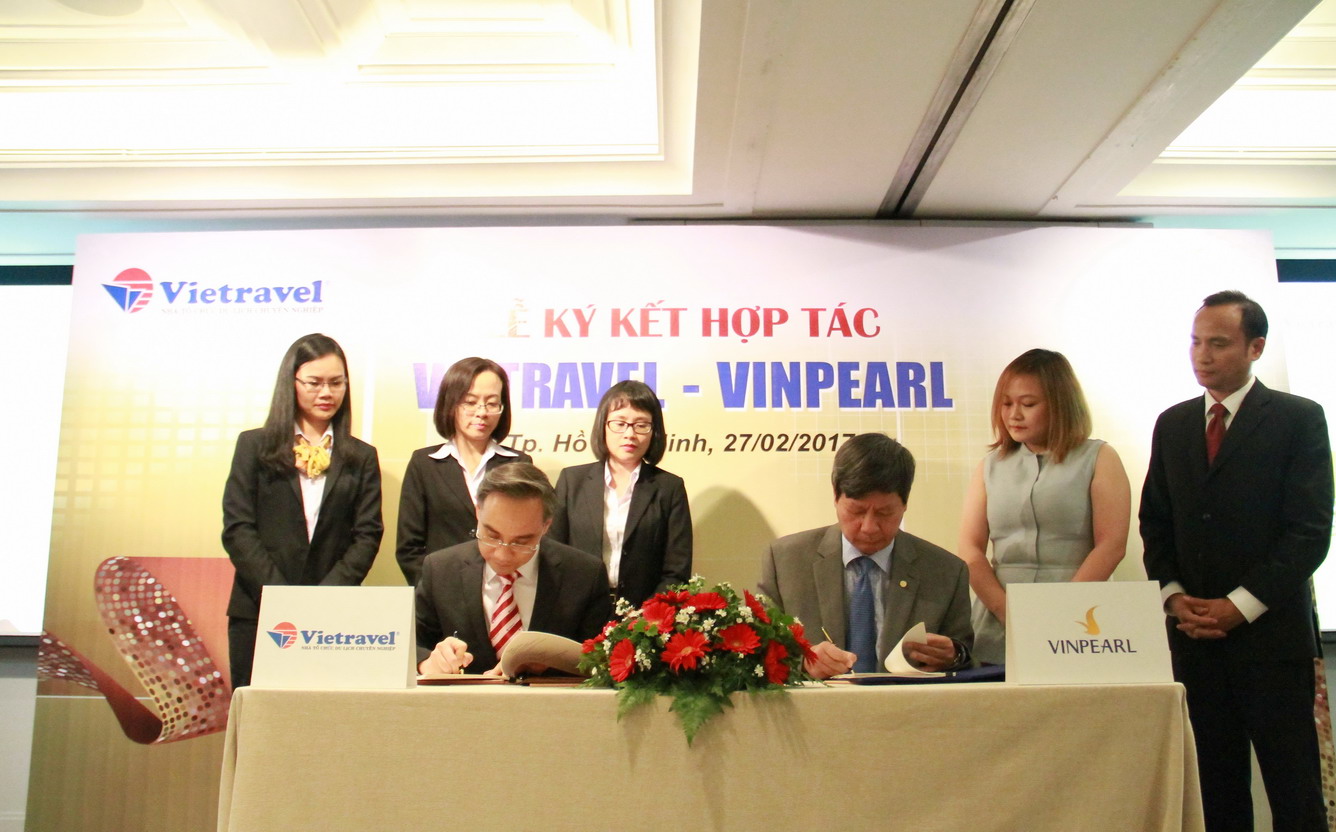 Vietravel và Vinpearl ký hợp đồng hợp tác phát triển bán