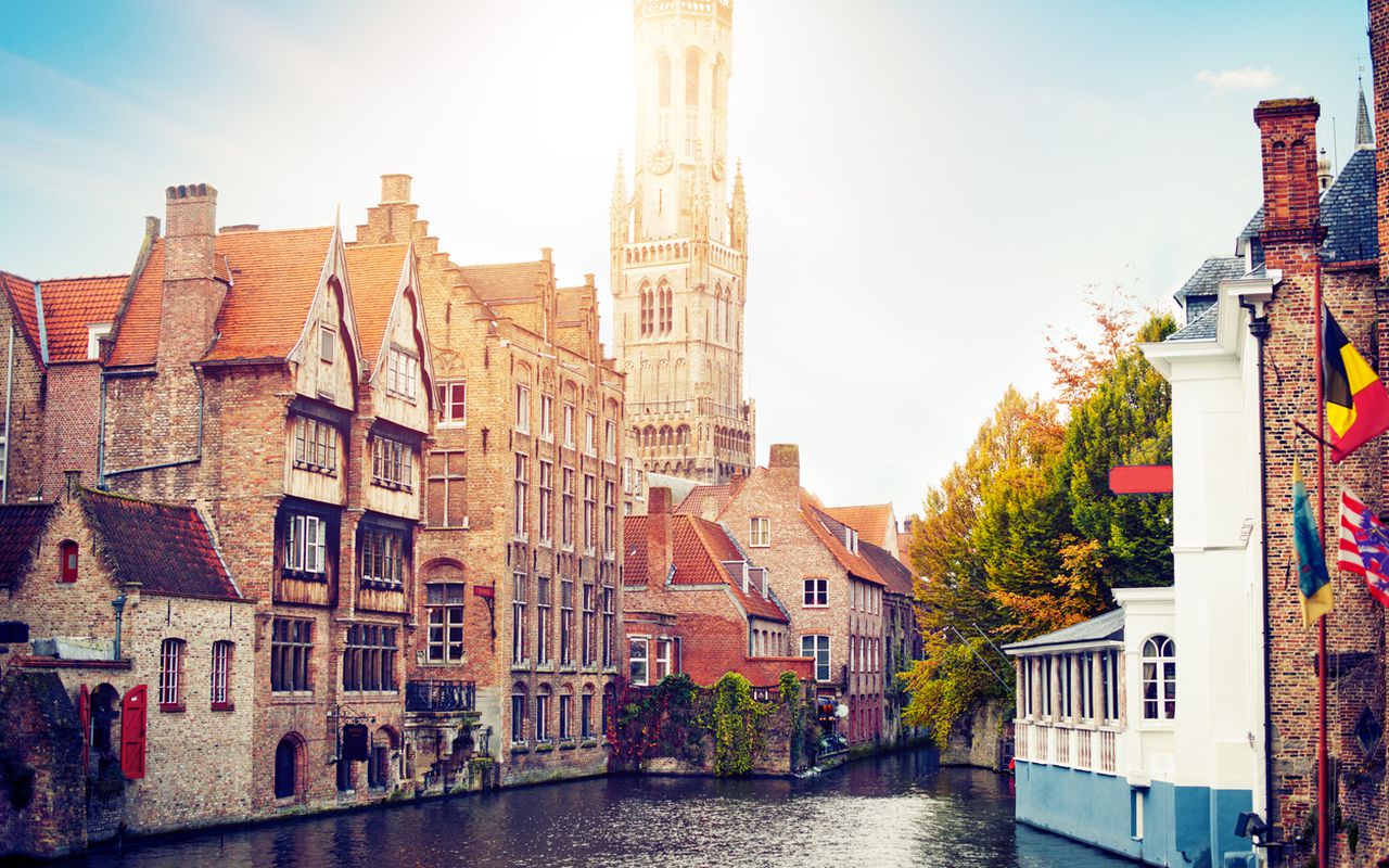 Bí kíp du lịch Châu Âu 2022 - Tuyệt sắc 4 nước Hà Lan, Đức, Bỉ, Pháp
