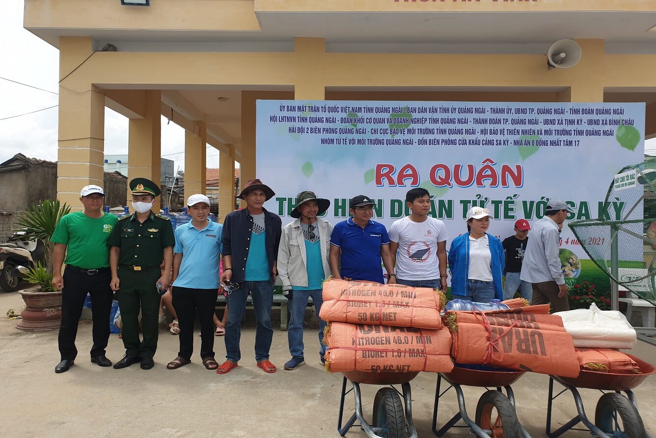 Vietravel Quang Ngai accompanies community project "Be Kind to Sa Ky"