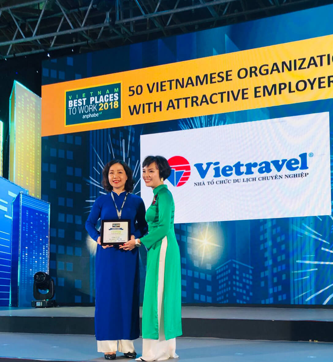 Vietravel đạt top 50 Doanh nghiệp Việt có thương hiệu Tuyển dụng hấp dẫn năm 2018