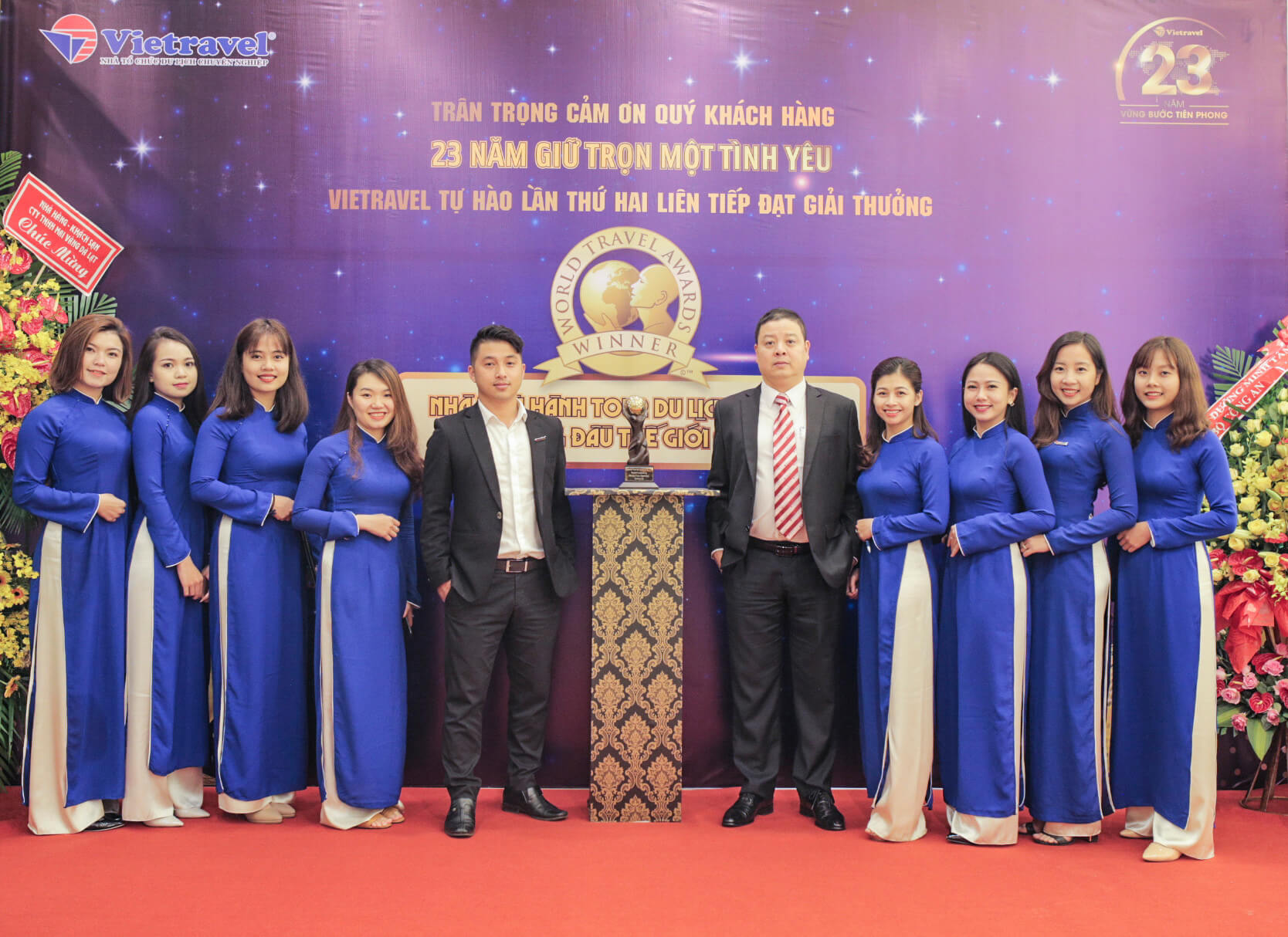Hành trình xuyên Việt rước cúp 'World Travel Awards' lần II và trưng bày tại Vietravel Đà Lạt