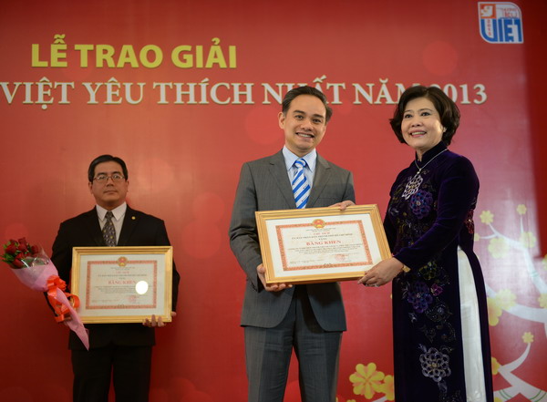 Vietravel đạt 4 giải thưởng "Thương hiệu Việt yêu thích nhất" năm 2013 của báo SGGP