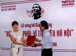 Họa sỹ Nguyễn Thu Thủy: Sẽ hoàn thành 1000m2 "Con đường gốm sứ" vào năm 2010