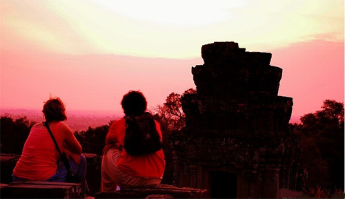 Hoàng hôn trên đền Angkor Wat