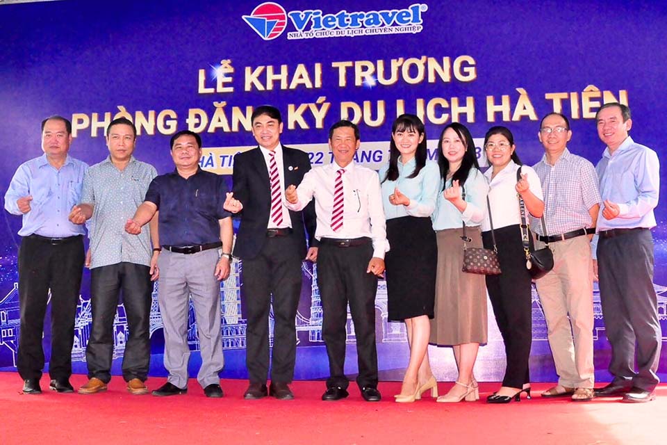 Vietravel chào mừng tân thành viên, tưng bừng khai trương phòng đăng ký du lịch Hà Tiên