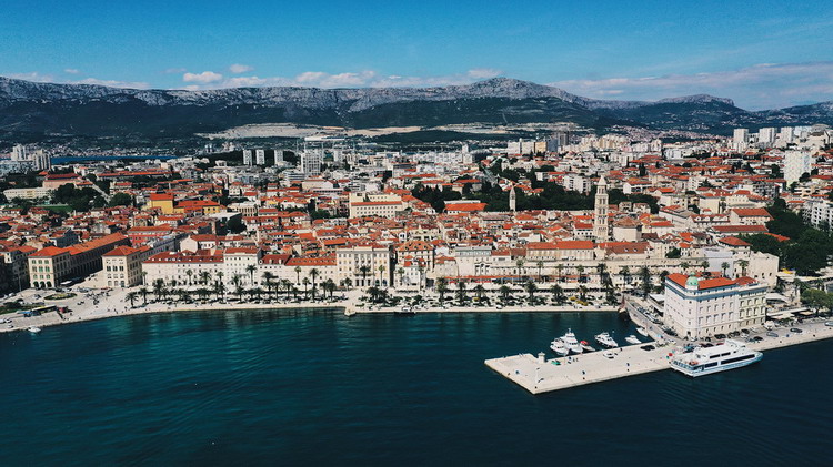 Hành trình trở lại thời gian ở thành phố cổ Split