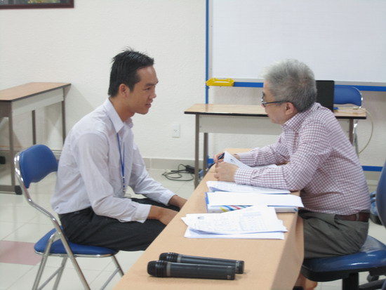Trung tâm Nguồn nhân lực Việt Nam tổ chức phỏng vấn cho 100 lao động đi làm việc tại Macau