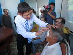 500 POOR PATIENTS IN KHANH KHOA PROVINCE SPONSORED BY VIETRAVEL FOR OCULAR SURGERY