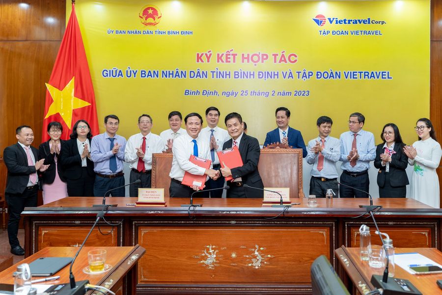 Tập đoàn Vietravel và UBND tỉnh Bình Định ký kết hợp tác chiến lược thúc đẩy phát triển du lịch