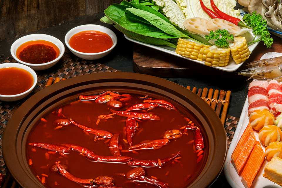 Ẩm thực Trung Quốc có gì nổi tiếng?: Điểm danh 10+ món ăn làm nên tinh hoa văn hoá Trung Hoa