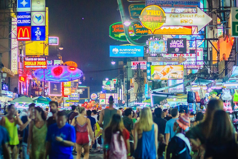 Tham quan chợ đêm và mua sắm đường phố ở Bangkok