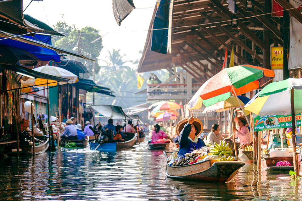 Những khu chợ nổi tiếng ở Bangkok, bạn đã khám phá hết chưa?