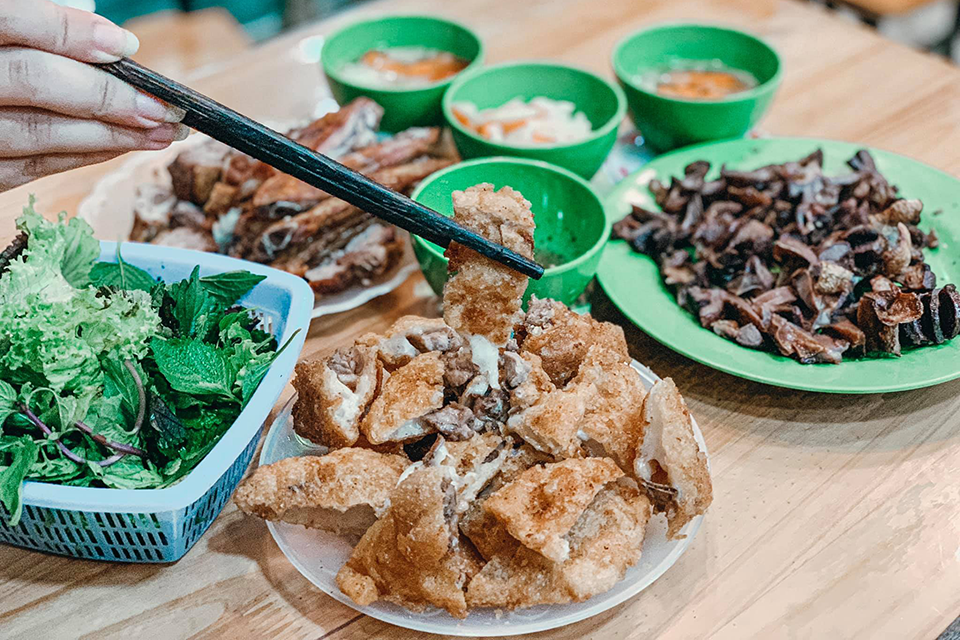 Đặc sản Cao Bằng: 11 món ngon nhất định phải thử và mua về