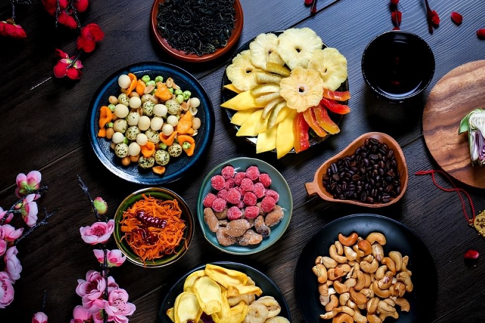 50+ Đặc sản Đà Lạt đáng thử và mua về làm quà