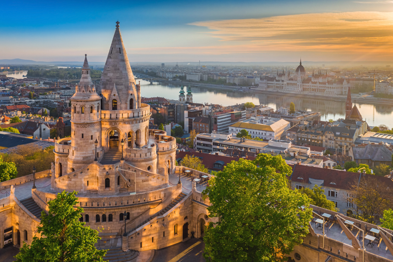 Top 5 địa điểm du lịch Budapest hấp dẫn không thể bỏ qua Top 5 địa điểm du lịch Budapest hấp dẫn không thể bỏ qua
