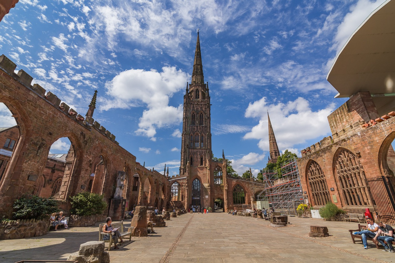 Top 5 địa điểm du lịch Coventry: Hành trình khám phá vẻ đẹp lịch sử và hiện đại