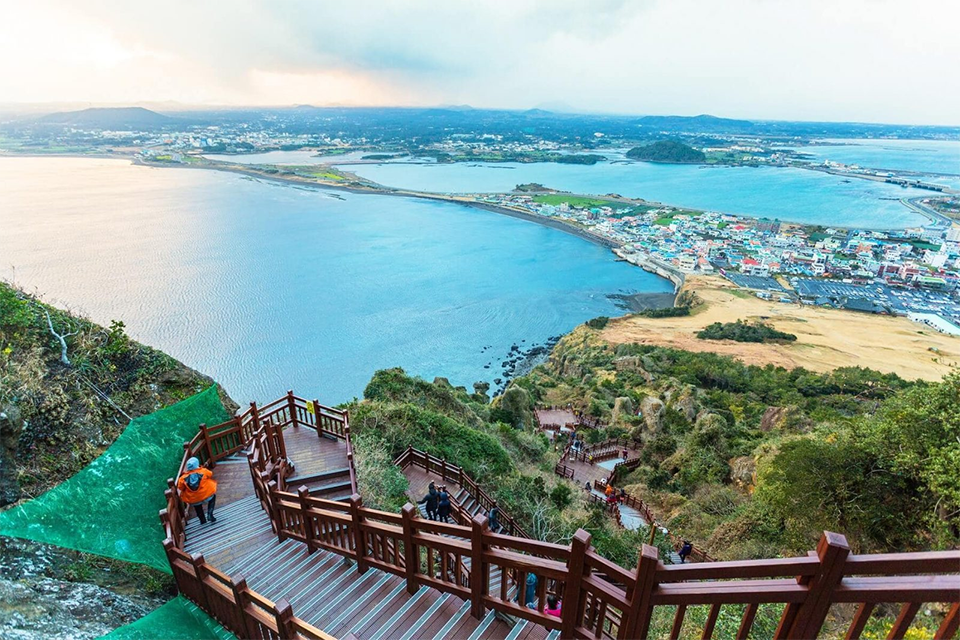 Top 10 địa điểm du lịch Hàn Quốc mùa hè đẹp như mơ không thể bỏ qua