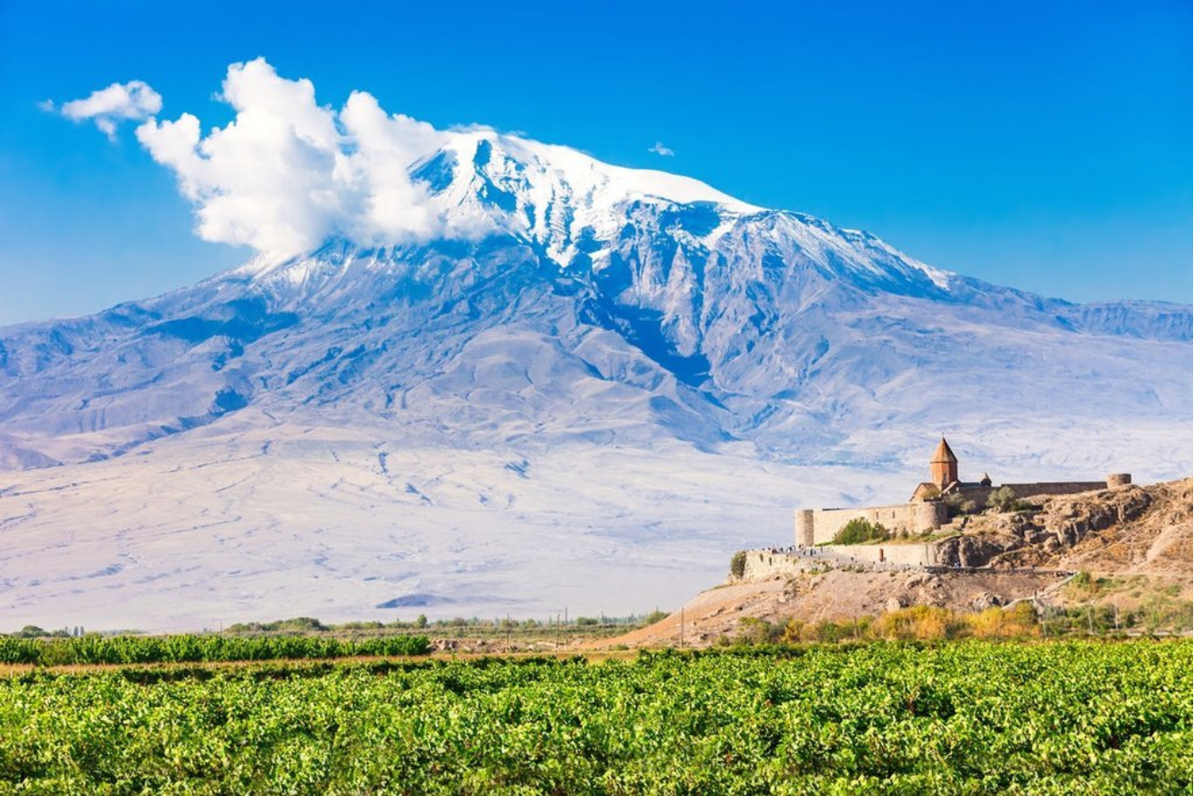 Top 5 địa điểm du lịch mùa hè Armenia: Viên ngọc ẩn mình ở ngã tư Á Âu