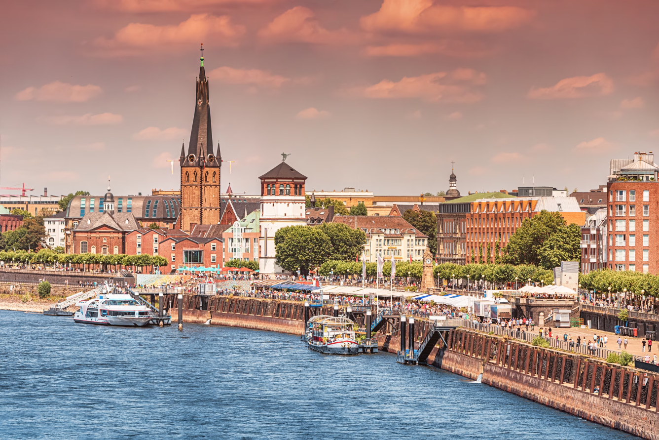 Top 5 địa điểm du lịch thành phố Düsseldorf - Viên ngọc bên bờ Rhine Top 5 địa điểm du lịch thành phố Düsseldorf - Viên ngọc bên bờ Rhine