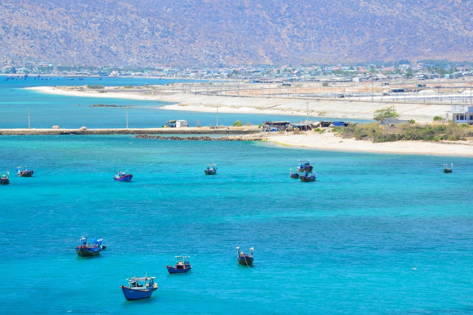 Du lịch Cà Ná, Khánh Hoà: Khám phá thiên đường biển hoang sơ và văn hóa Chăm độc đáo