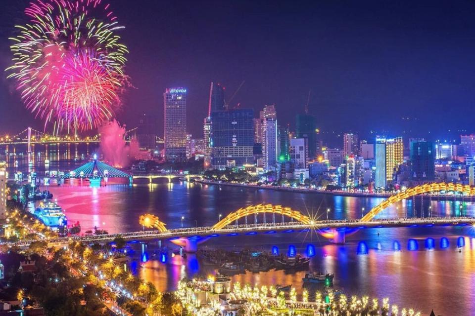 5 khách sạn ngắm "view triệu đô" khi du lịch Đà Nẵng mùa lễ hội Pháo hoa Quốc tế 2023