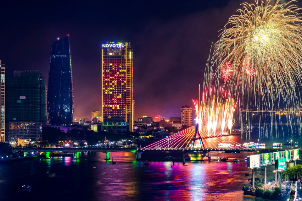 Top 20 địa điểm du lịch Đà Nẵng nổi tiếng nhất: Khám phá thiên nhiên, văn hóa và ẩm thực đặc sắc