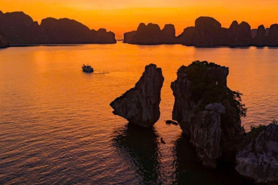 Kinh nghiệm du lịch Hạ Long chi tiết cập nhật mới nhất