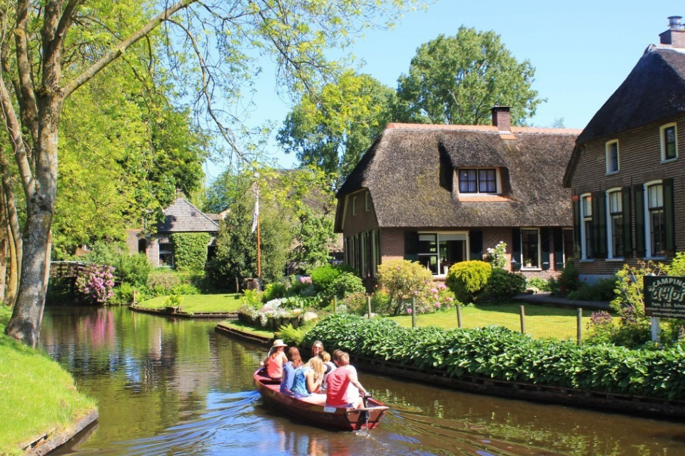 Du lịch Giethoorn, Hà Lan - Ngôi làng thơ mộng như cổ tích tại Hà Lan