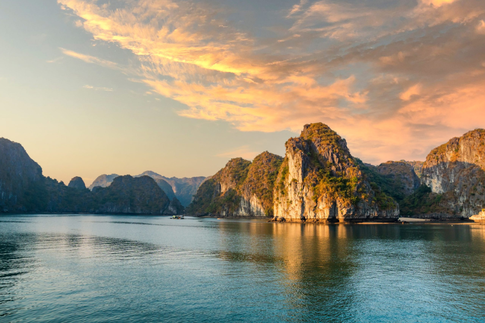Top 5 tour du lịch miền Bắc 4 ngày 3 đêm Vietravel: Trải nghiệm trọn vẹn vẻ đẹp đất trời phương Bắc