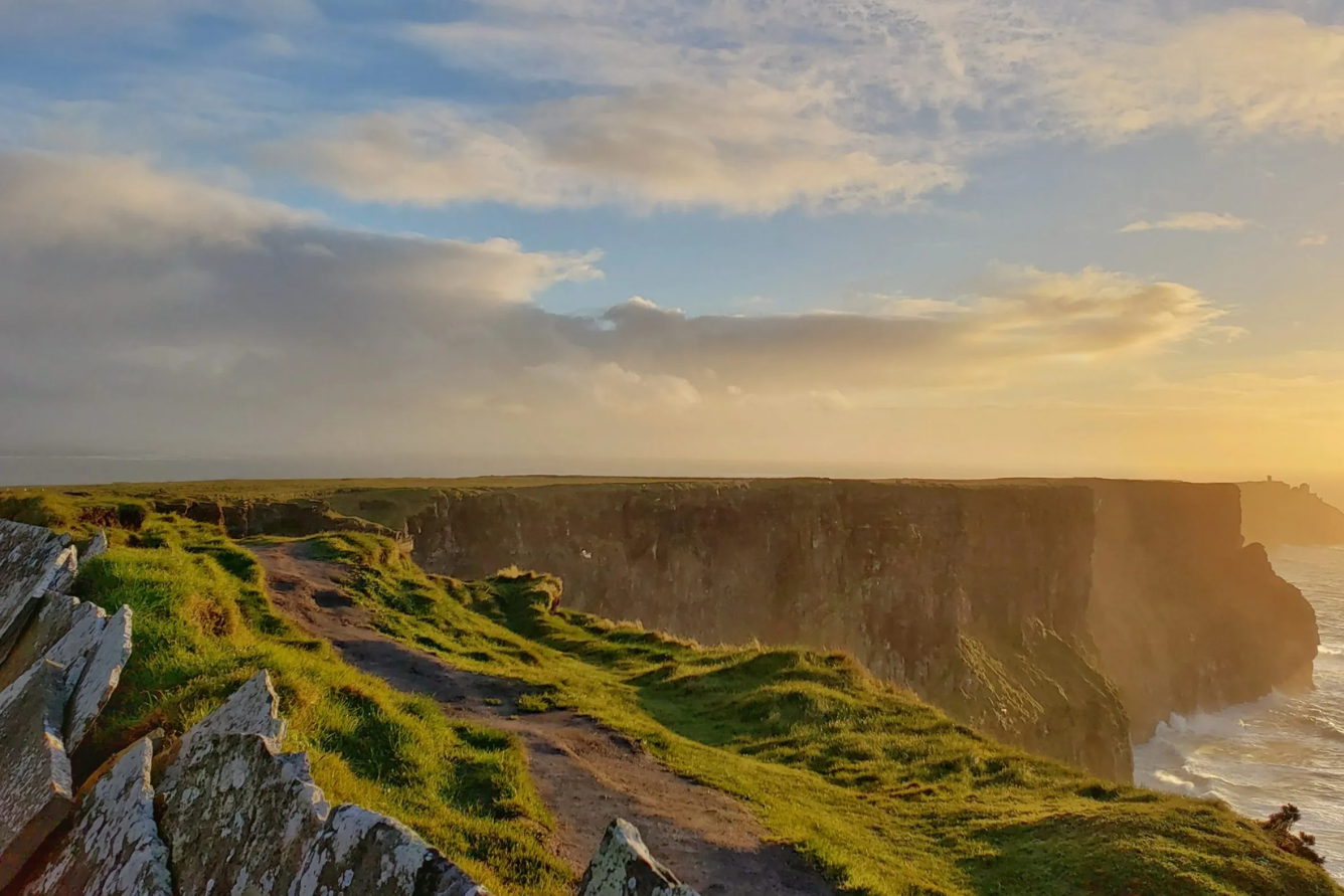 Du lịch mùa hè Ireland – Bản giao hưởng của thiên nhiên và văn hóa