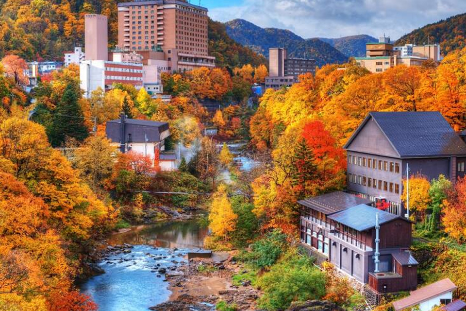 Top 10 địa điểm du lịch mùa thu đẹp nhất Nhật Bản