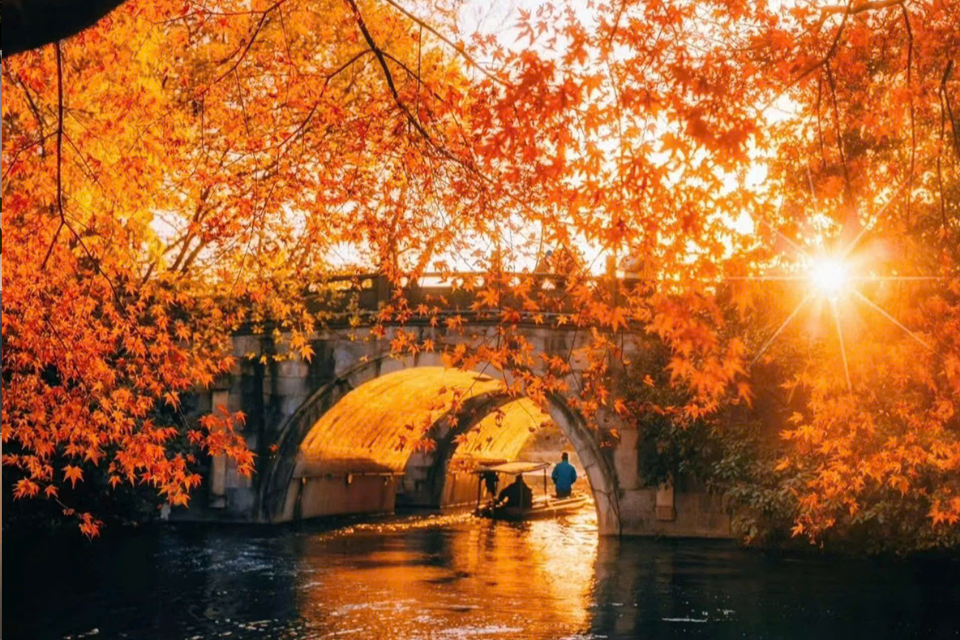 Kinh nghiệm du lịch Trung Quốc mùa thu ngắm sắc vàng lãng mạn