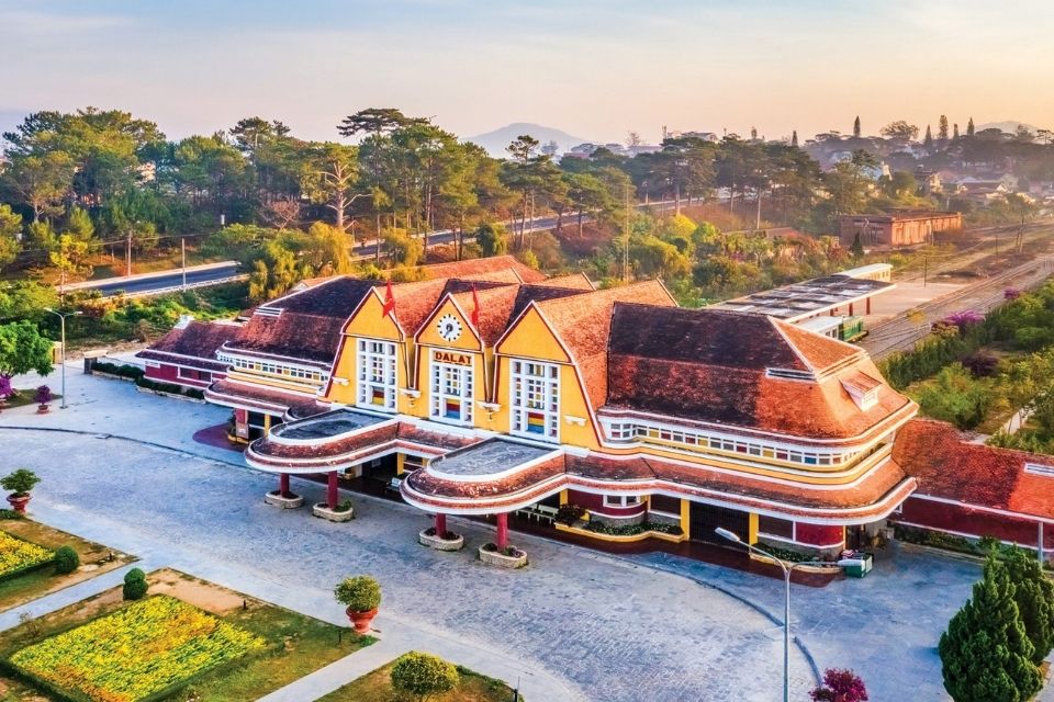 Ga Đà Lạt: Kinh nghiệm khám phá nhà ga cổ nhất Đông Dương 2026