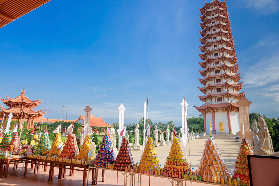 Hành trình xuyên Việt: Khám phá 6 ngôi chùa đẹp ở Đông Nam Bộ, điểm đến thanh tịnh giữa phố thị (Phần 2)