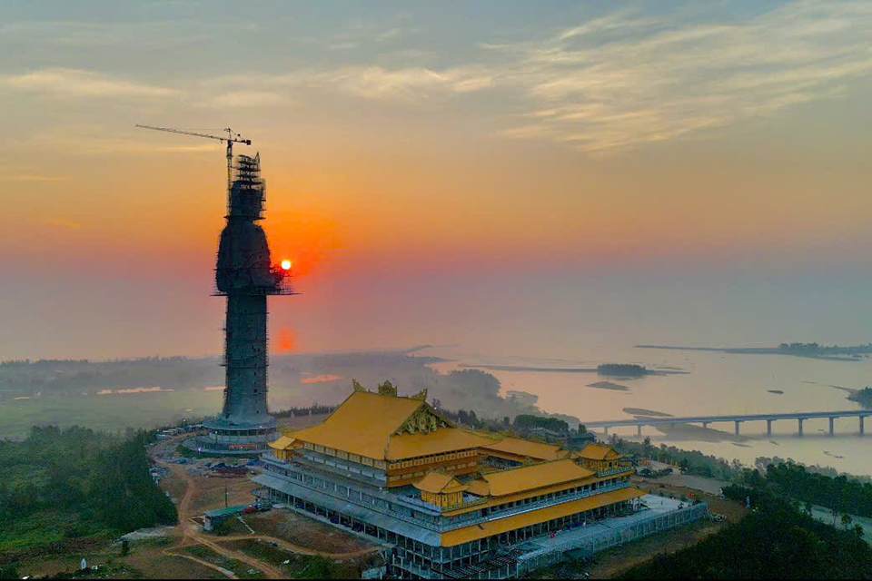 Hành trình xuyên Việt: Top 5 ngôi chùa đẹp ở vùng Duyên hải miền Trung đáng khám phá (Phần 5)
