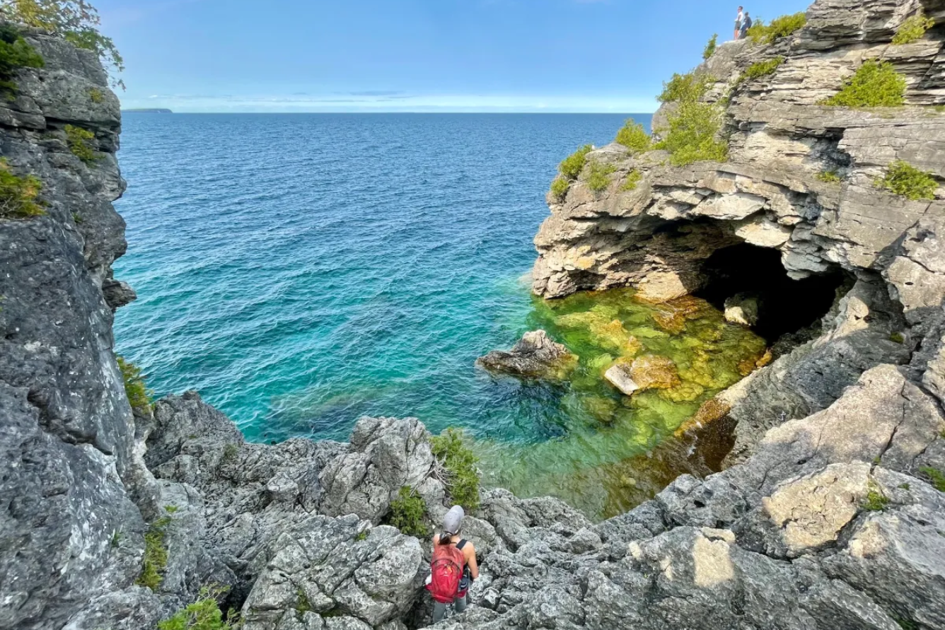 Hiking ở Bruce Trail: Hành trình khám phá cung đường đi bộ dài nhất Canada