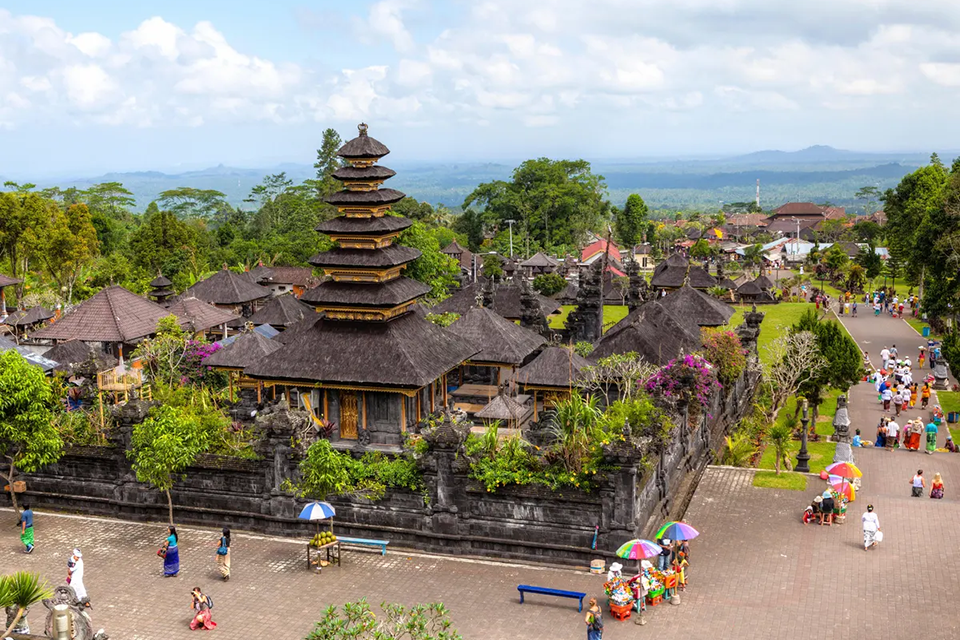 Hướng dẫn du lịch Bali - Những điều cần biết để không bị trục xuất