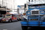 Đi xe "chế" ở Manila