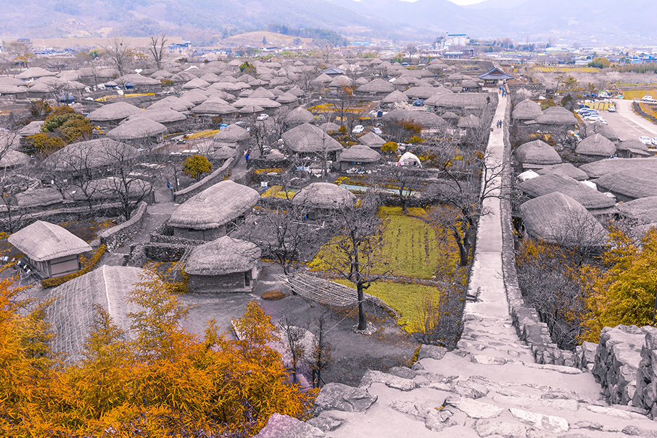 Khám phá Hàn Quốc xưa từ làng Hahoe đến phố hanok Gyeongju, ba điểm du lịch truyền thống cực chill