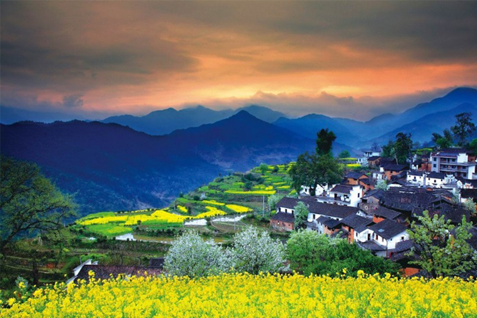 Vẻ đẹp mùa thu tại ngôi làng cổ đẹp nhất Trung Quốc