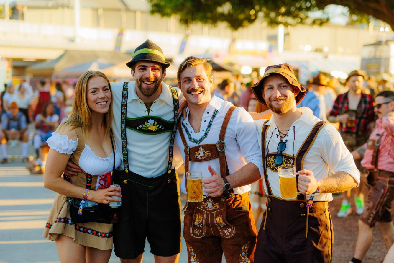 Lễ hội bia Oktoberfest và những trải nghiệm du lịch mùa thu tuyệt vời nước Đức