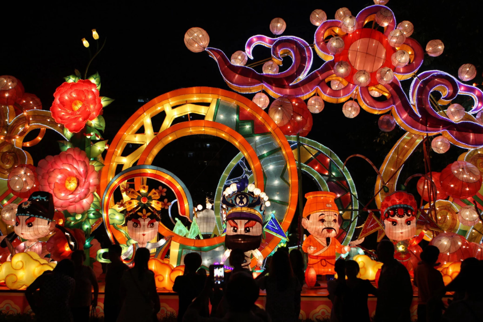 Top 5 lễ hội mùa thu Trung Quốc: Khám phá bức tranh văn hóa đầy màu sắc